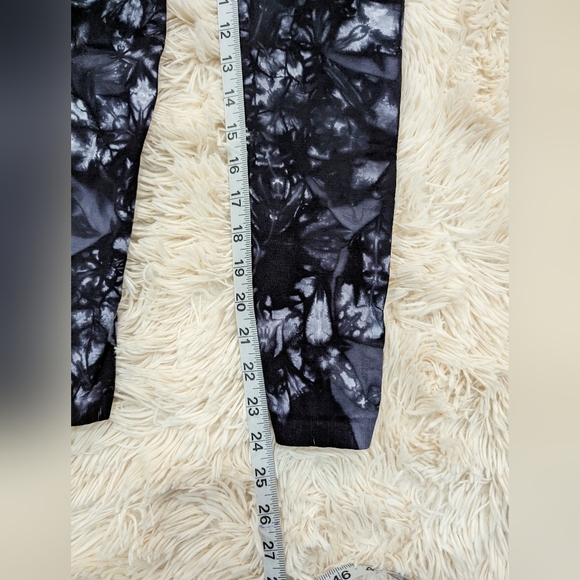 Free People Movement Good Karma Tie Dye Leggings - Picture 12 of 15